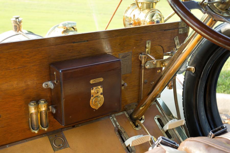  Packard Model 18 Touring 1909 года  (фото 13 из 29)